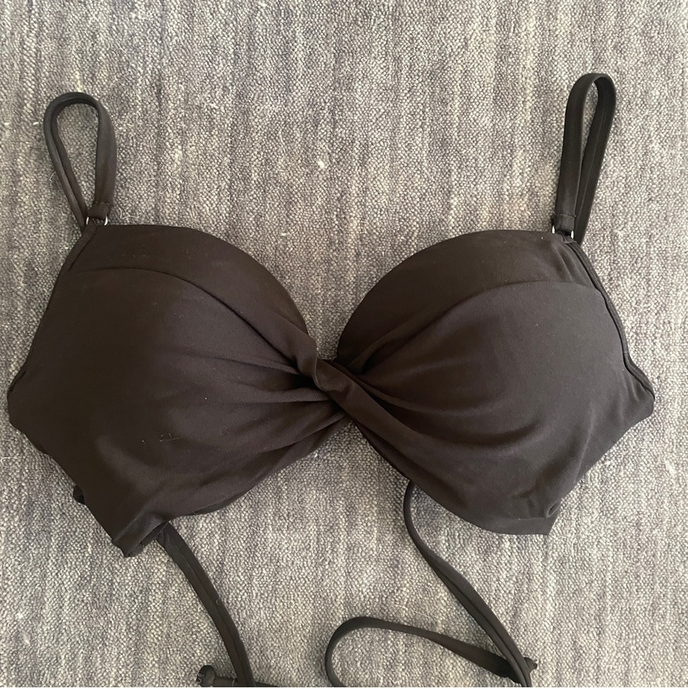 ROBIN PICCONE Black Molded Bikini Top